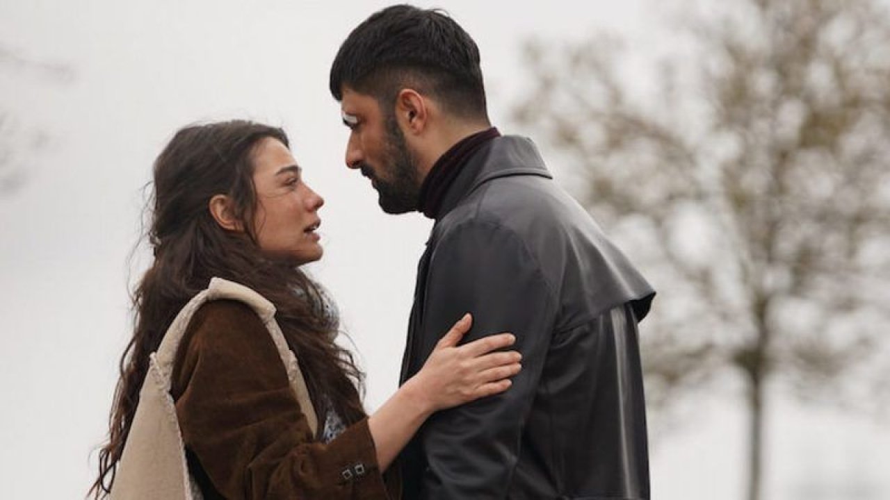 FOX TV seyircisi buna hazır değildi! Demet Özdemir ve Engin Akyürek’li Adım Farah dizisinde şok ayrılık kararı!