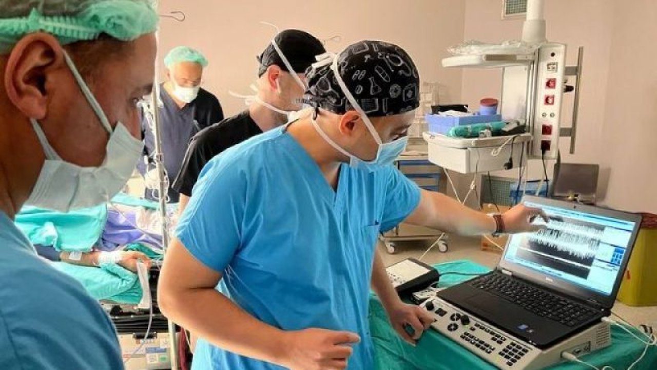 Epilepsi Hastalığında Pil Tedavisi Yaygınlaşıyor! Akıllı Epilepsi Pilinin Normal Pile Göre Farkları Neler? Doç. Dr. Sait Öztürk Anlatıyor!