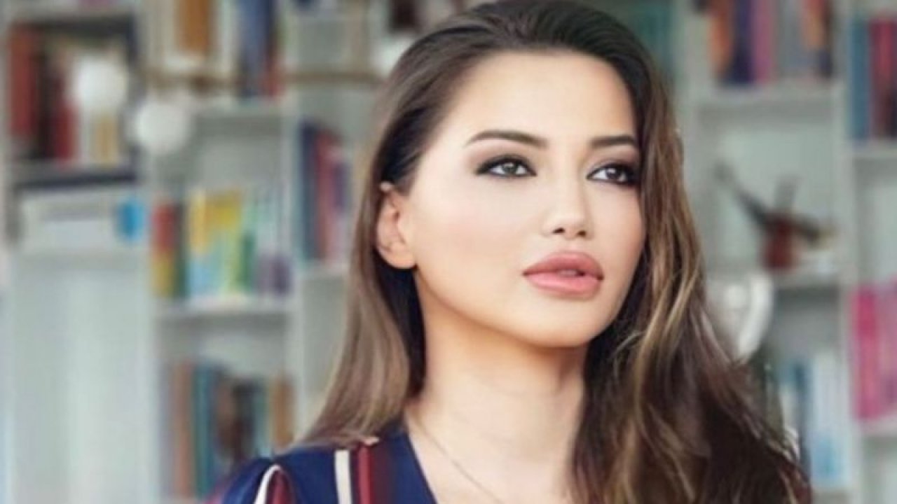Uzman Klinik Psikolog Esra Ezmeci yanıtladı: “Kadınlar niçin hesap ödememeli?”