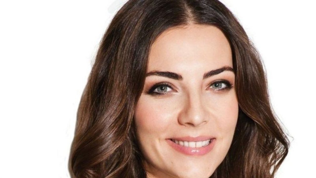 Burcu Kara doğaya dönüş yaptı! Geleneksel yeni yaşantısını ilk kez paylaştı!