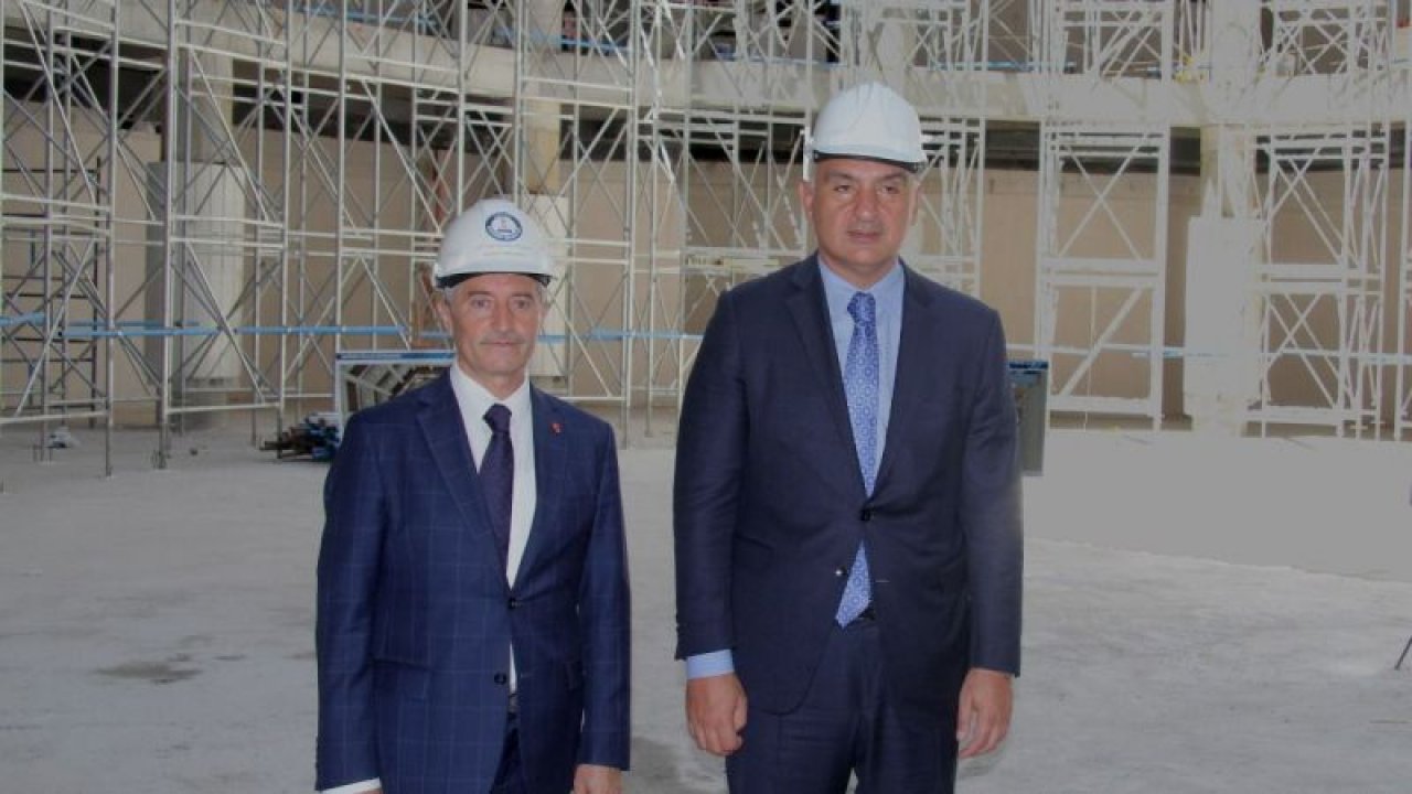 Bakan Ersoy'dan Şahinbey'in dev eserlerine tam not