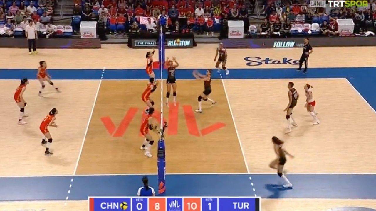 CANLI İZLE! Ebrar, Elif, Zehra, Melisa Vargas! Türkiye - Çin FIVB Milletler Ligi'nde destan yazıyor.