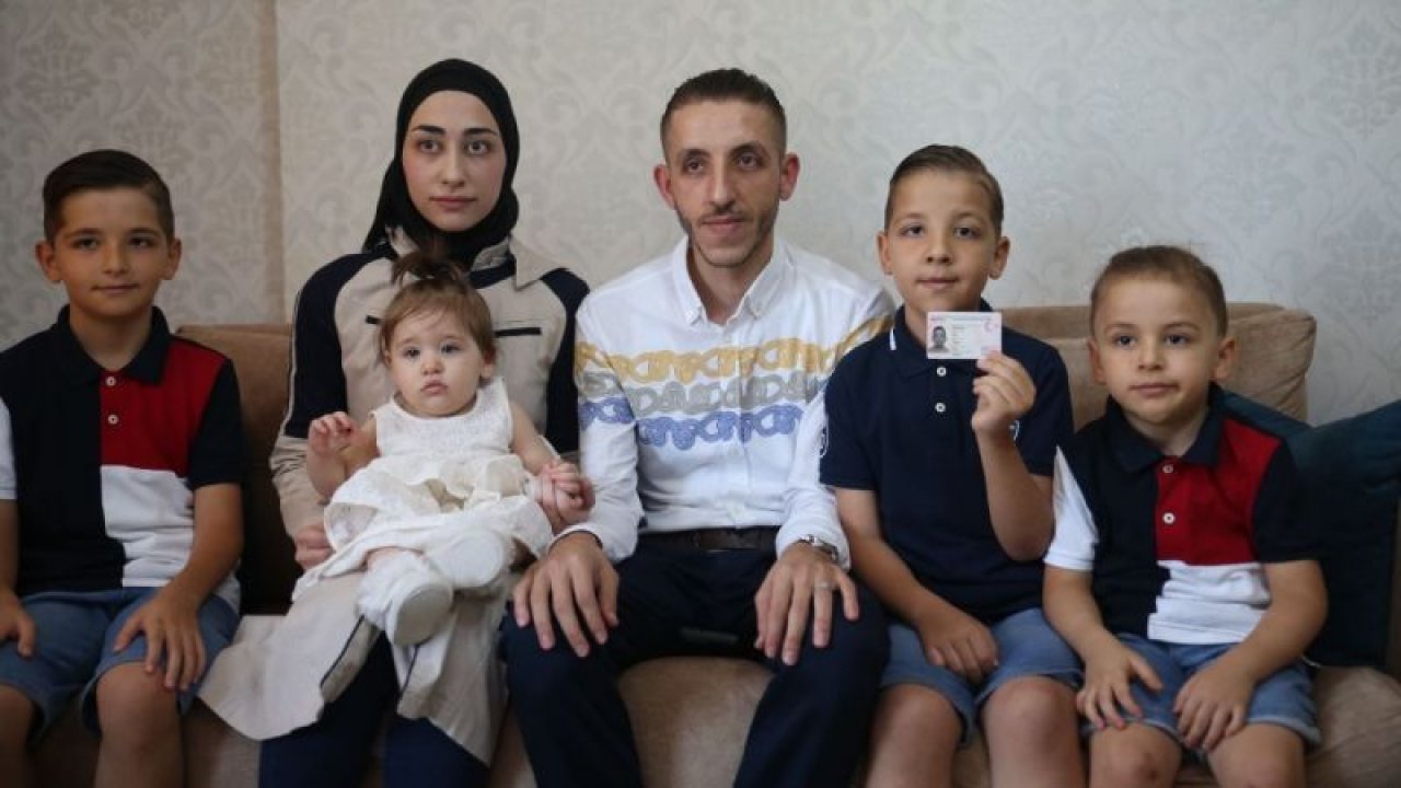 Gaziantep’te depremde evleri zarar gören Abouras ailesi çocuklarının yaşadığını kanıtlamak için hukuk mücadelesi veriyor
