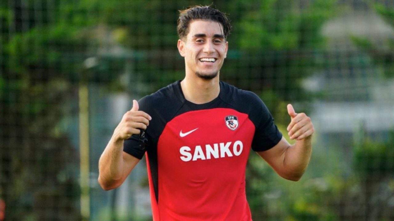 Gaziantep Futbol Kulübü’nün yeni transferi Naoufel Khacef antrenmanda