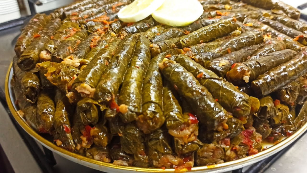 Gaziantep usulü damak çatlatan zeytinyağlı sarma... Böyle hazırlanırsa içi iyi pişiyor