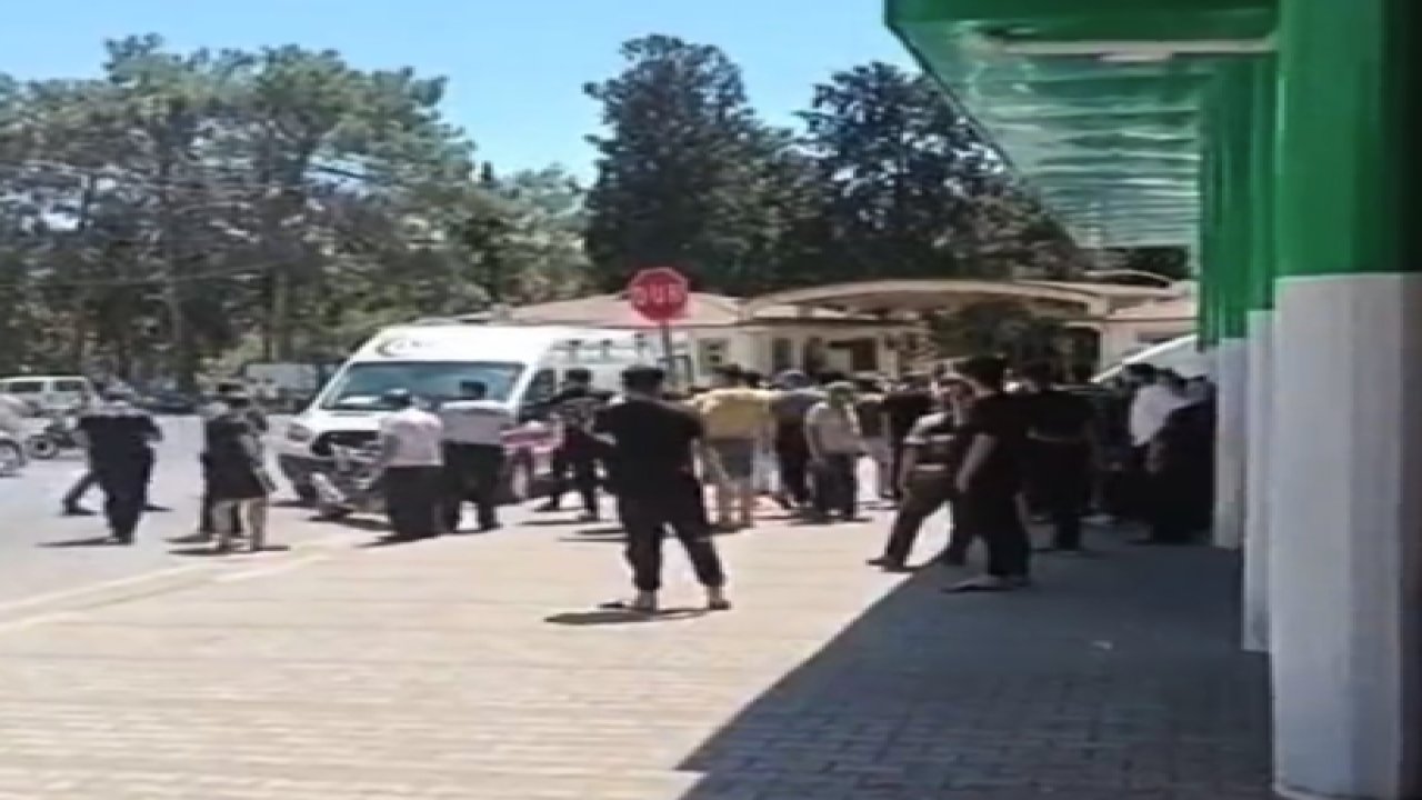 İşte Detaylar...Gaziantep TEKSAS'A DÖNDÜ! Gaziantep'te Korkunç Olay! Nizip'te Cenaze Namazı'nda Silahlar Konuştu...