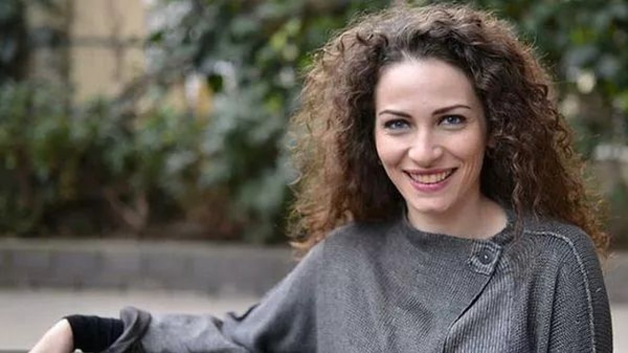 Kemal Sunal kızı Ezo ile aynı dizide oynamış! Şendul Şaban’ın çocuk oyuncusu meğer öz kızıymış!