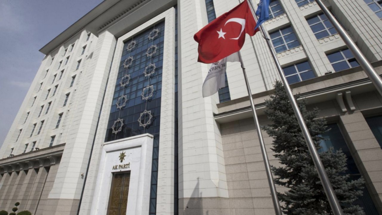 AK Parti 'Şehir Buluşmaları'na yeniden başlıyor