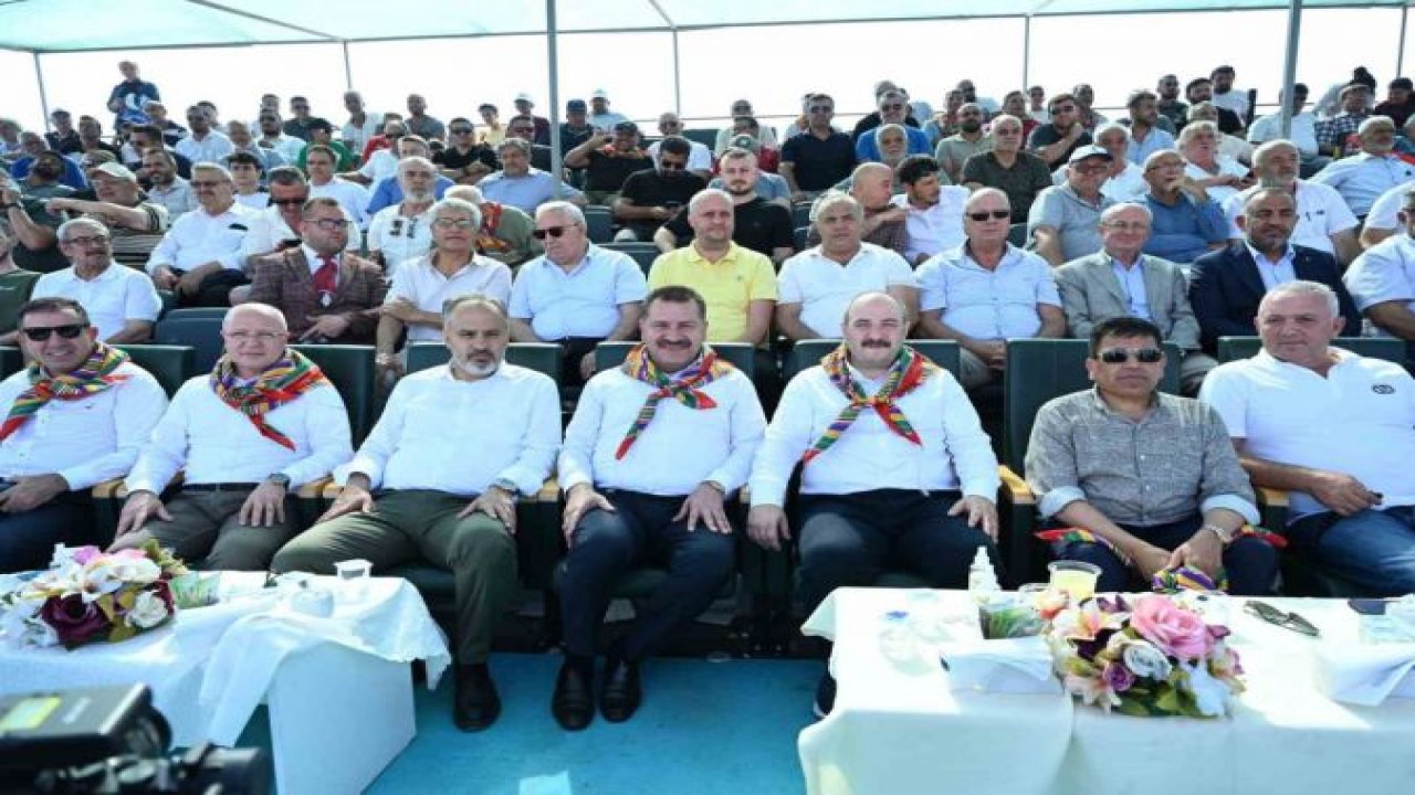 Bursa Büyükşehir Belediyesi tarafından düzenlenen Mehmed Pehlivan Yağlı Güreşleri’nde,  Başpehlivan Serhat Gökmen oldu