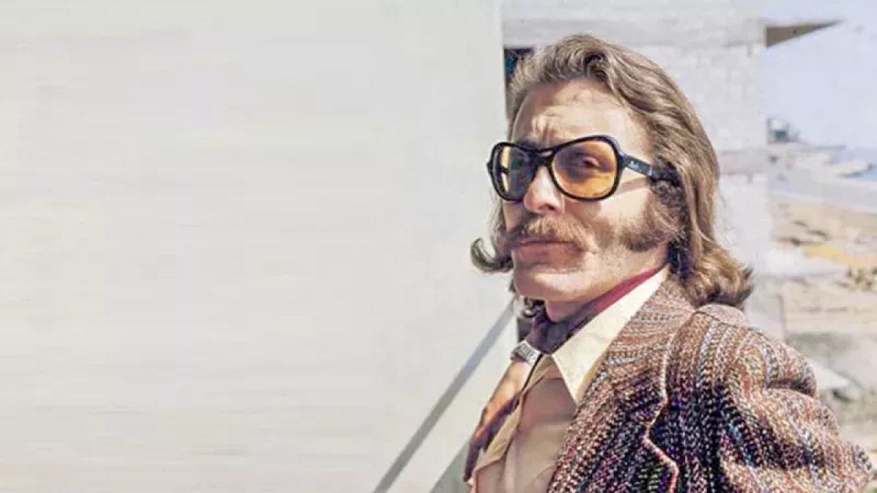 Cem Karaca'nın hayatı film oluyor: Cem Karaca'yı canlandıracak ünlü oyuncunun yeni imajı ise yok artık dedirtti! Son halini görenler tanıyamadı