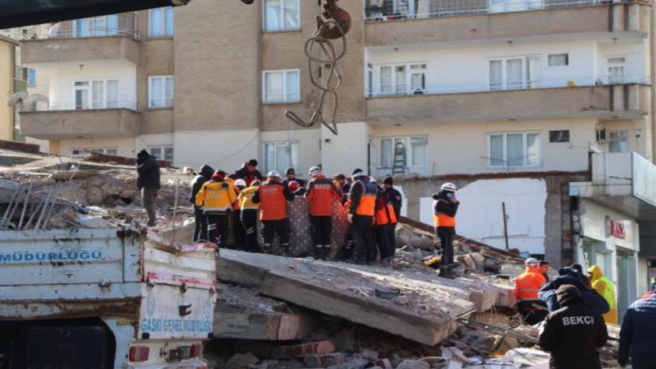 Gaziantep'te Depremde 21 Kişiye Mezar Olan Gölgeler Apartmanı'nda ŞOK RAPOR
