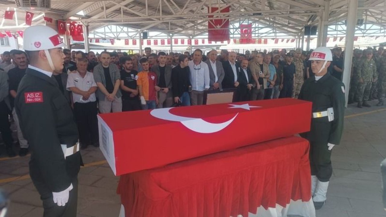 Gaziantepli Şehit Piyade Uzman Onbaşı Uğur Özdemir gözyaşları arasında son yolculuğuna uğurlandı