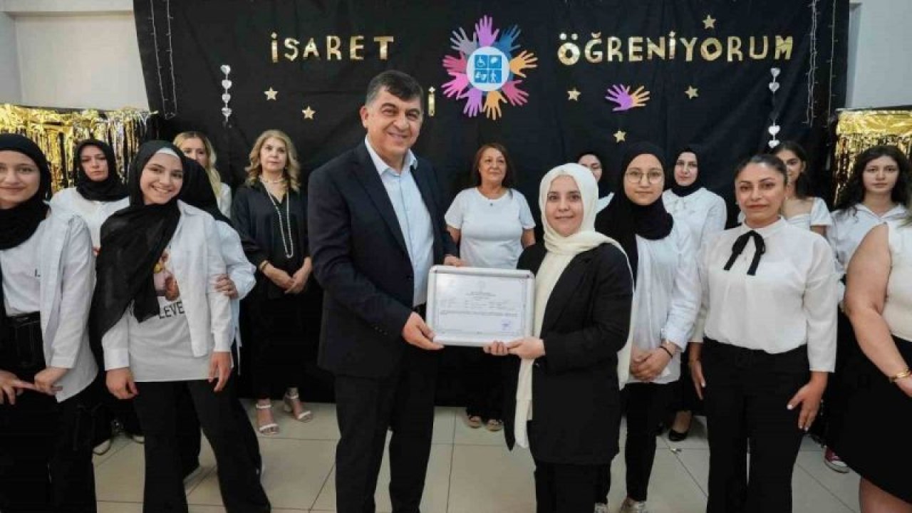 Şehitkamil'de işaret dilini öğrendiler, sertifika almaya hak kazandılar