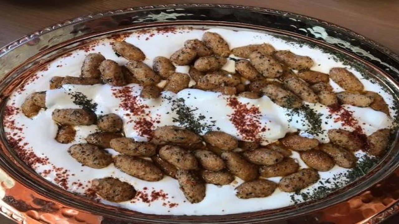 Pişirdiğiniz köfteyi daha lezzetli hale getiriyor! Usta aşçıların en büyük lezzet sırrıymış