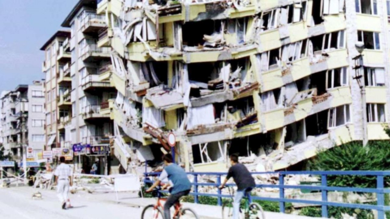 1999 depremini yaşadı, 6 Şubat depreminde Hatay'a Koştu... "Antakya’yı görünce 'Biz 1999’da deprem yaşamamışız' dedim"