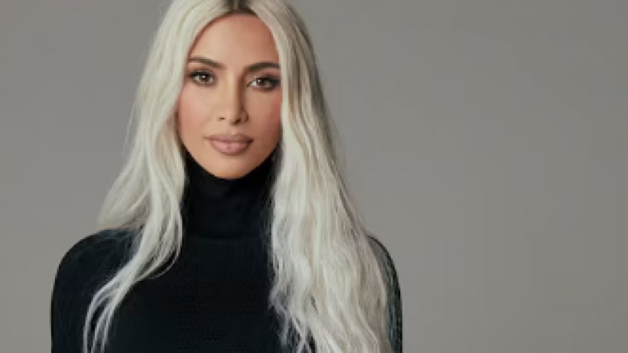 Kim Kardashian tanga bikinisiyle bisiklet turuna çıktı, o kareler sosyal medyada hızla yayıldı