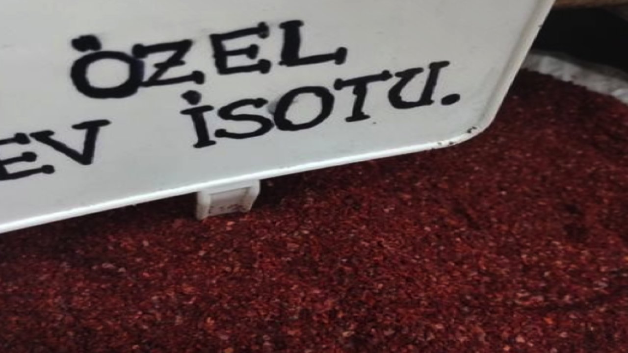 Pul Biber ve İsot Cep Yakıyor... Pul Biberin Kiloso 300 Liraya Ulaştı