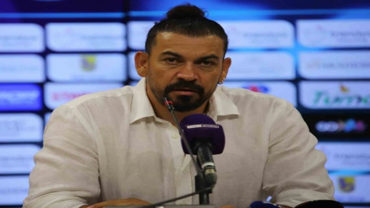 Sivasspor Teknik Direktörü Servet Çetin: "Bizim için iyi bir galibiyet oldu"