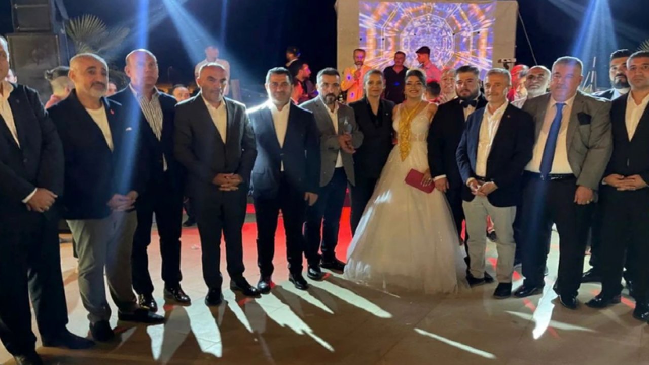 GAZİANTEP'TE DEV DÜĞÜN! Mhp’li Cuma Kaymakçı’dan yeğenine muhteşem düğün! 20 şahitli düğün!