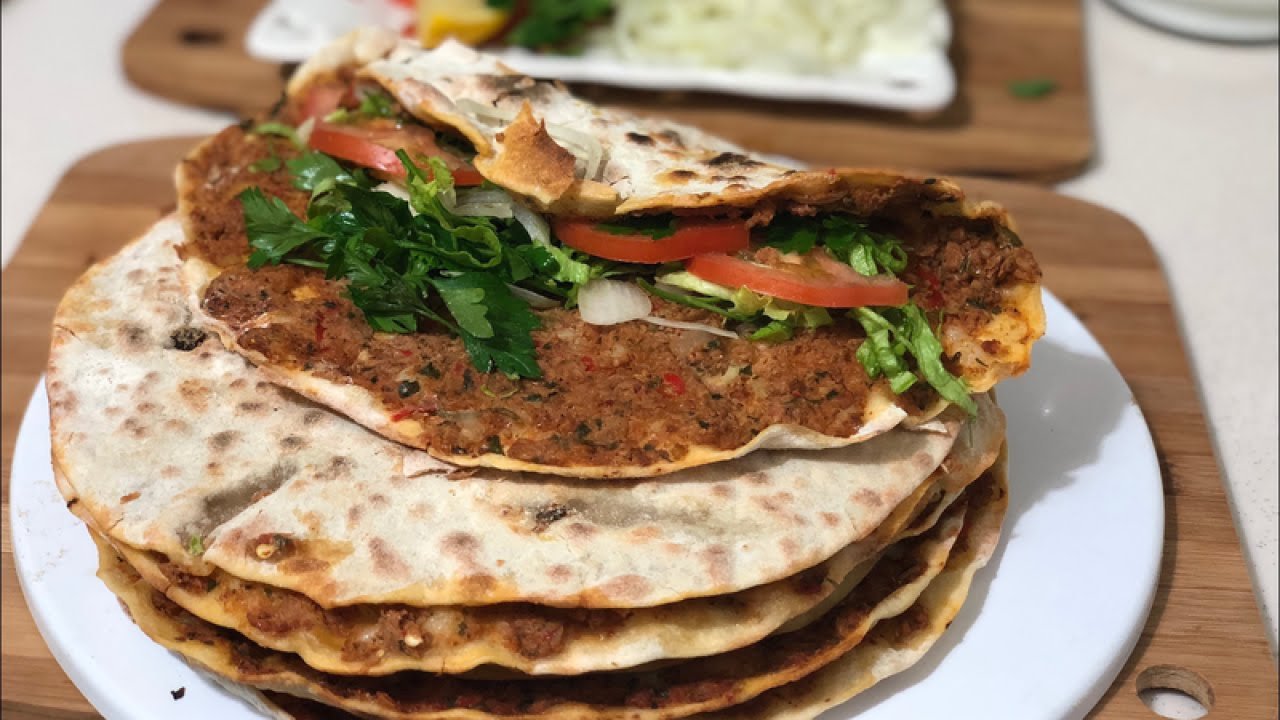 Gaziantep usulü Lahmacun yapmanın püf noktası! Çıtır çıtır olmasının tek bir tüyosu var