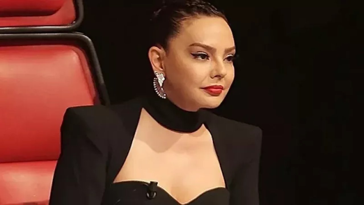 Ebru Gündeş de nostalji modasına uydu, o fotoğrafı paylaştı: "Yıllardır eskimeyen güzellik…"