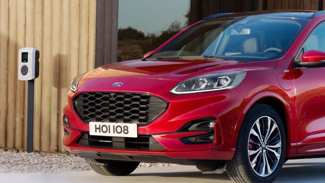 Ford Kuga eylül fiyatlarını erken açıkladı: Görenlerin ağzı açık kaldı! Araç alacaklar bu fırsatı kaçırmayın