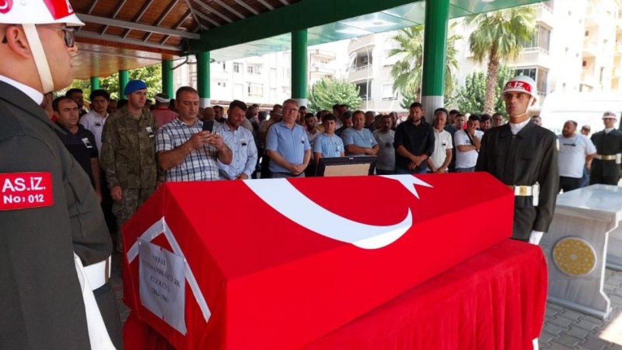 Hatay'da motosiklet kazasında ölen Gaziantepli uzman çavuş Yunus Emre Öztürk son yolculuğuna uğurlandı