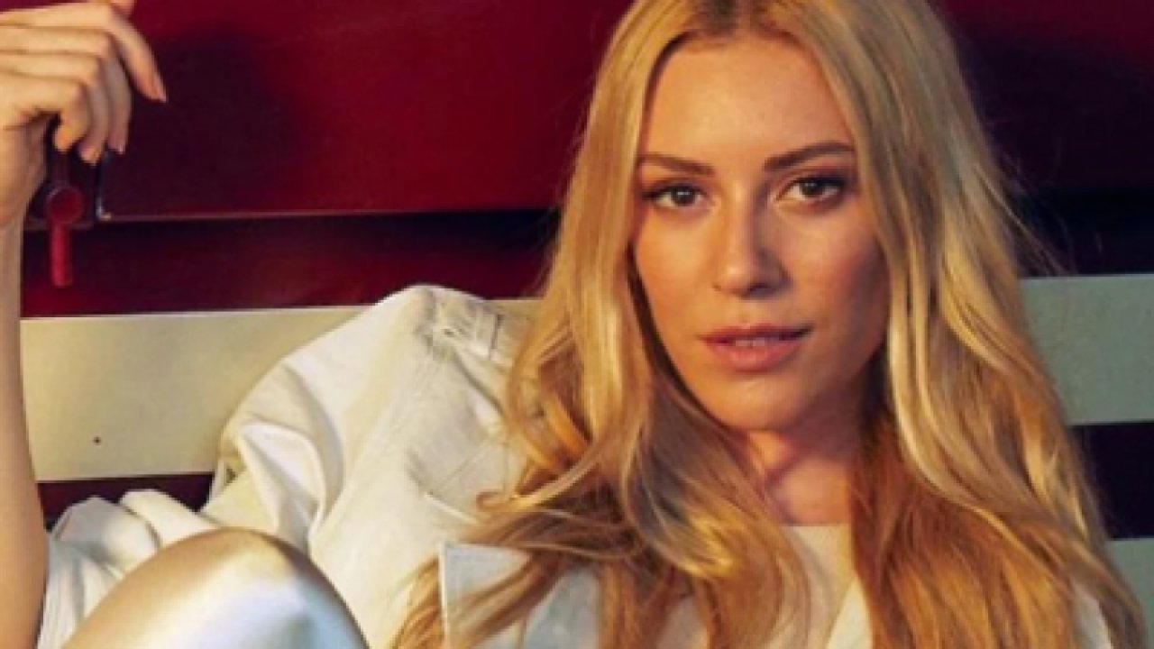 2 çocuk annesi Sinem Kobal’ın tatil pozları görenleri mest etti: “Eskisinden daha fit!”
