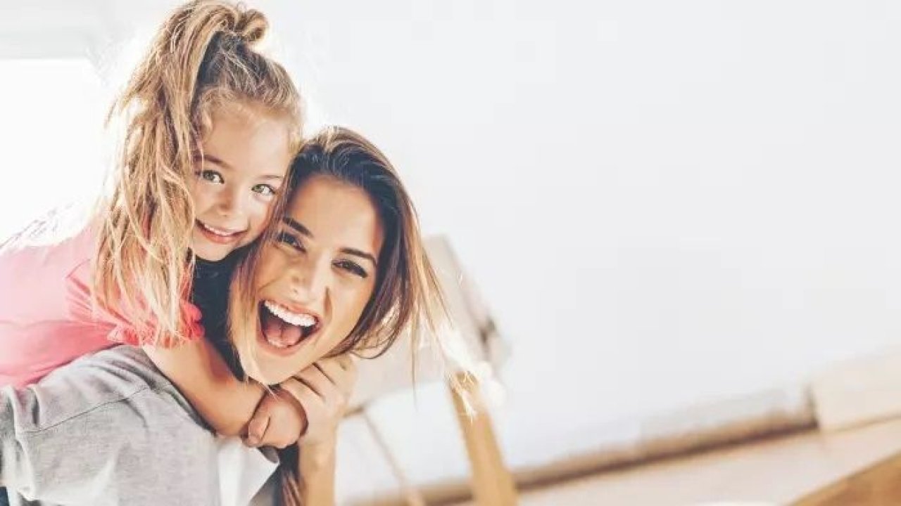 Gerçek ve içten bir kahkaha hastalıkları iyileştirebilir mi? Kahkaha terapisi ile o hastalar ilaçsız tedavi edilebilecek!