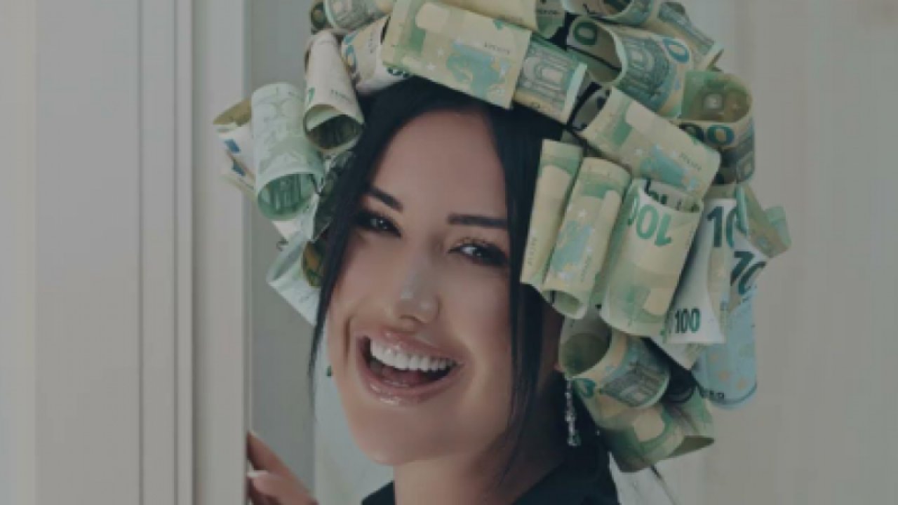 Kuryeye altın hediye etti, sosyal medyada yeniden gündem oldu: Dilan Polat kimdir, nasıl bu kadar zengin oldu?