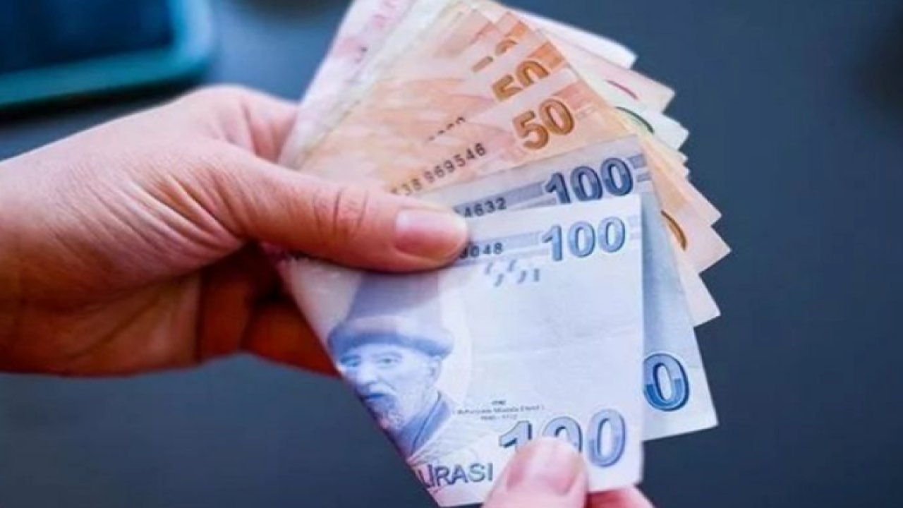 Emeklilere Müjde Geliyor mu? Maaş Zam mı Ocaktan Önce Yapılabilir... 29 Ekim'de 5 bin lira ikramiye verilecek mi?