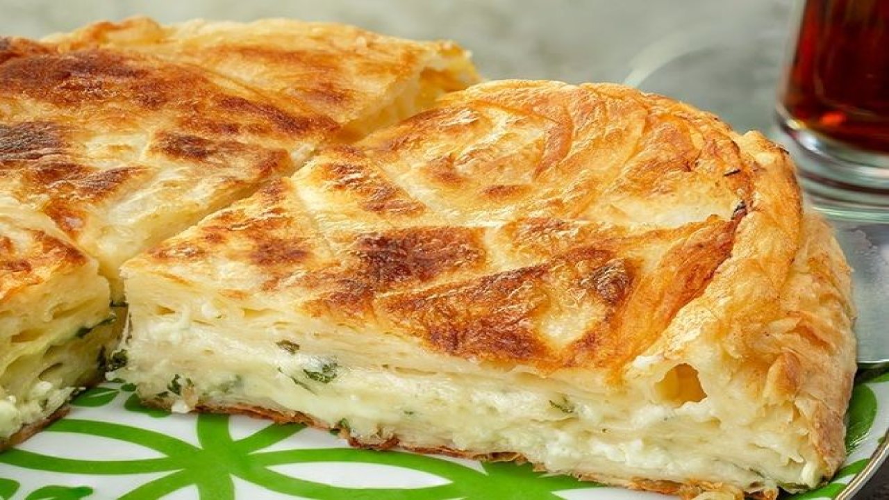 Lezzetli börek yapamayanlara 50 yıllık börekçiden lezzet sırrı! İşe kesin yarıyor
