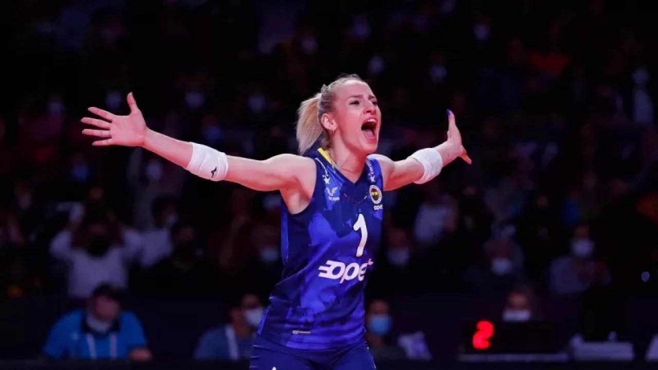 Yok böyle tesadüf: Filenin Sultanları Gizem Örge’yi abisiyle yan yana görenler şaştı kaldı! Meğer Oktay Kaynarca ile…
