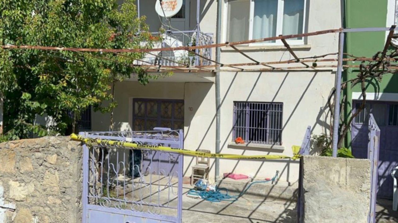 Korkunç Cinayet! 82 yaşındaki kadın, 25 bıçak darbesiyle öLDÜRÜLDÜ!