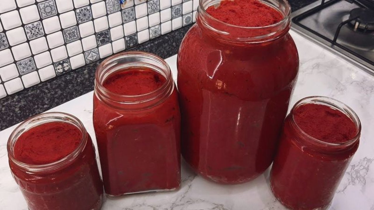 Sırrını sadece Gaziantepliler biliyor! Salçanın bozulmasını önleyen tek tüyo