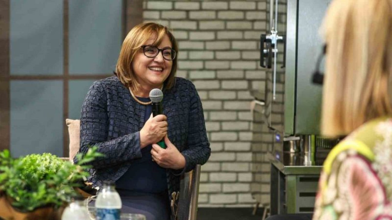 Başkan Fatma Şahin moderatörlüğünde kadının gücü konuşuldu