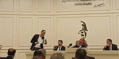 Gaziantep Büyükşehir Meclisi’nde Şehitkamil Gerginliği: Denetim Raporları Tartışması Meclisi Karıştırdı