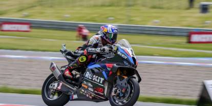 WSBK Çekya 1. Yarışında Tarihi Zafer: Toprak Razgatlıoğlu İlk Yarışı Kaptı