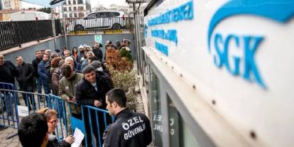 Maaşınız Aniden Kesilebilir! SGK’dan Çalışan Emeklilere Kritik Uyarı: "Prim Kodu 02 Olmalı"