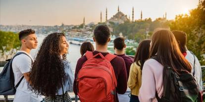 Gaziantep Dahil Türkiye Genelinde Gençlerin Yarısı Mutlu: TÜİK’ten Dikkat Çeken Gençlik Raporu