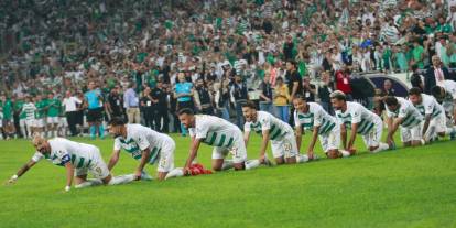Bursaspor’dan Dev Hamle: Stadın Zemini Premier Lig Standartlarına Ulaşıyor! Taraftarlar Şampiyonluk İçin Kenetlendi