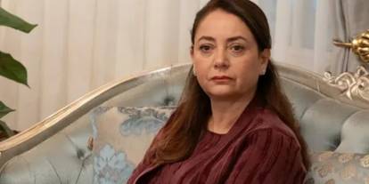 Sibel Taşçıoğlu "Kızılcık Şerbeti"ne Veda Etti, Yeni Projesiyle Dönüyor: "Çarpıntı" Dizisinin Başrolünde