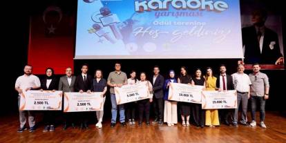 Başkan Yılmaz'dan Ödül Yağmuru