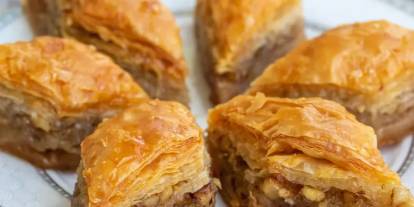 Gaziantep’te Bayram Sofralarının Yeni Yıldızı: Evde Çıtır Çıtır Gaziantep Usulü Baklava Tarifi!
