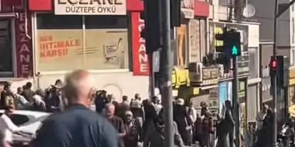 Gaziantep'te PTT Kuyruğu Sıcak Havada İşkenceye Dönüştü