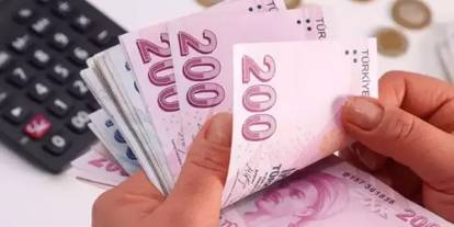 Temmuz'da Asgari Ücrete Zam Kapıda mı? Uzmanlar ve Siyasiler Ne Diyor?
