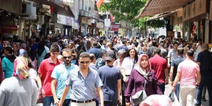 Gaziantep’in Nüfusu Rekor Kırıyor: Metrekareye 318 Kişi Düşüyor!