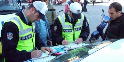 Gaziantep Trafiğinde Alarm Zilleri: 100 Binden Fazla Sürücü Ehliyetini Kaybetti!