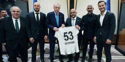 Gaziantep FK Yeni Teknik Direktörü Taşdemir Cumhurbaşkanı Erdoğan ile Buluştu