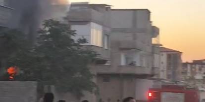 Gaziantep’te 2 katlı binada yangın